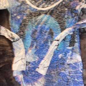 Prana M Abstract Blue and White Long Sleeve Top